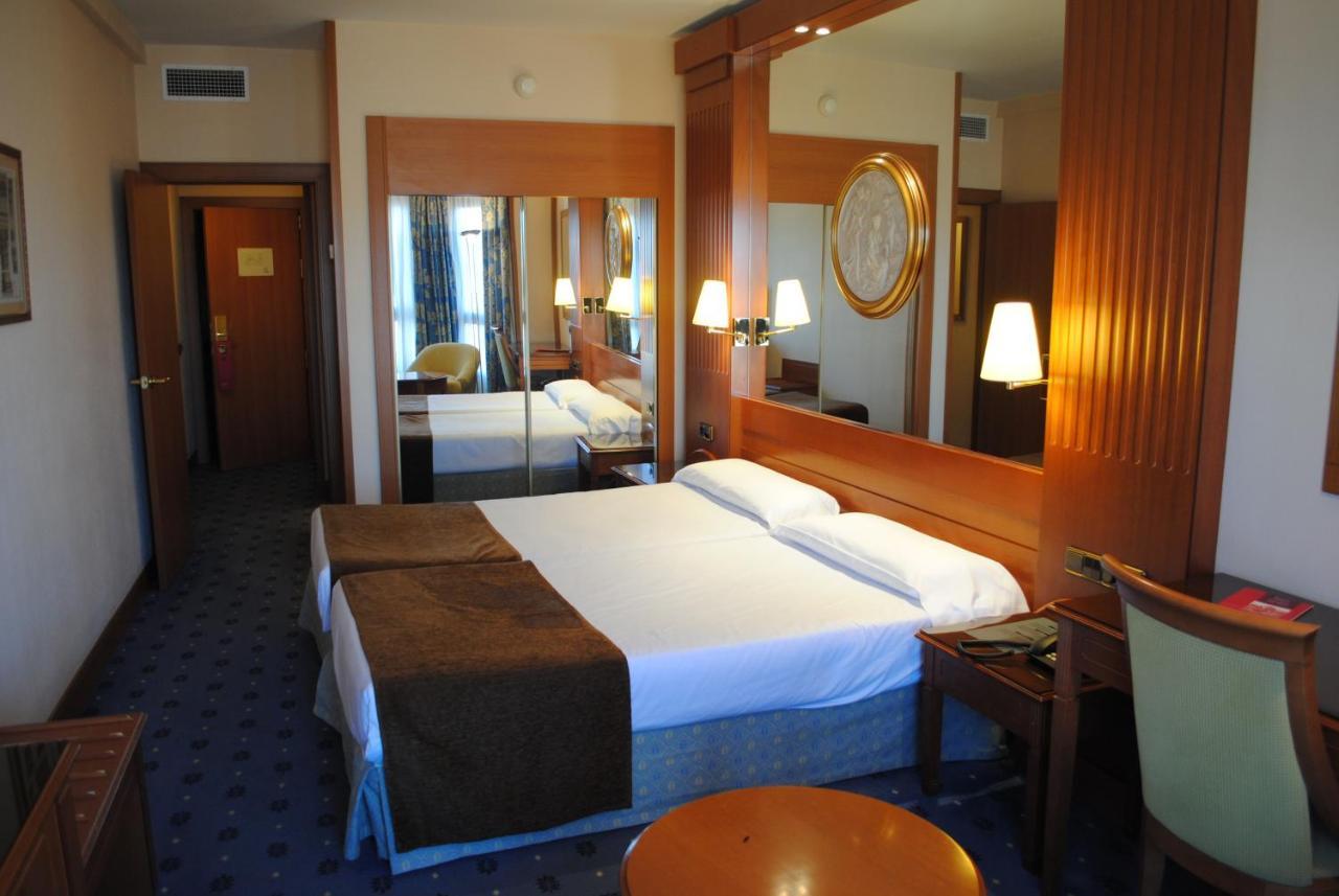 Hotel Los Bracos Logrono Luaran gambar