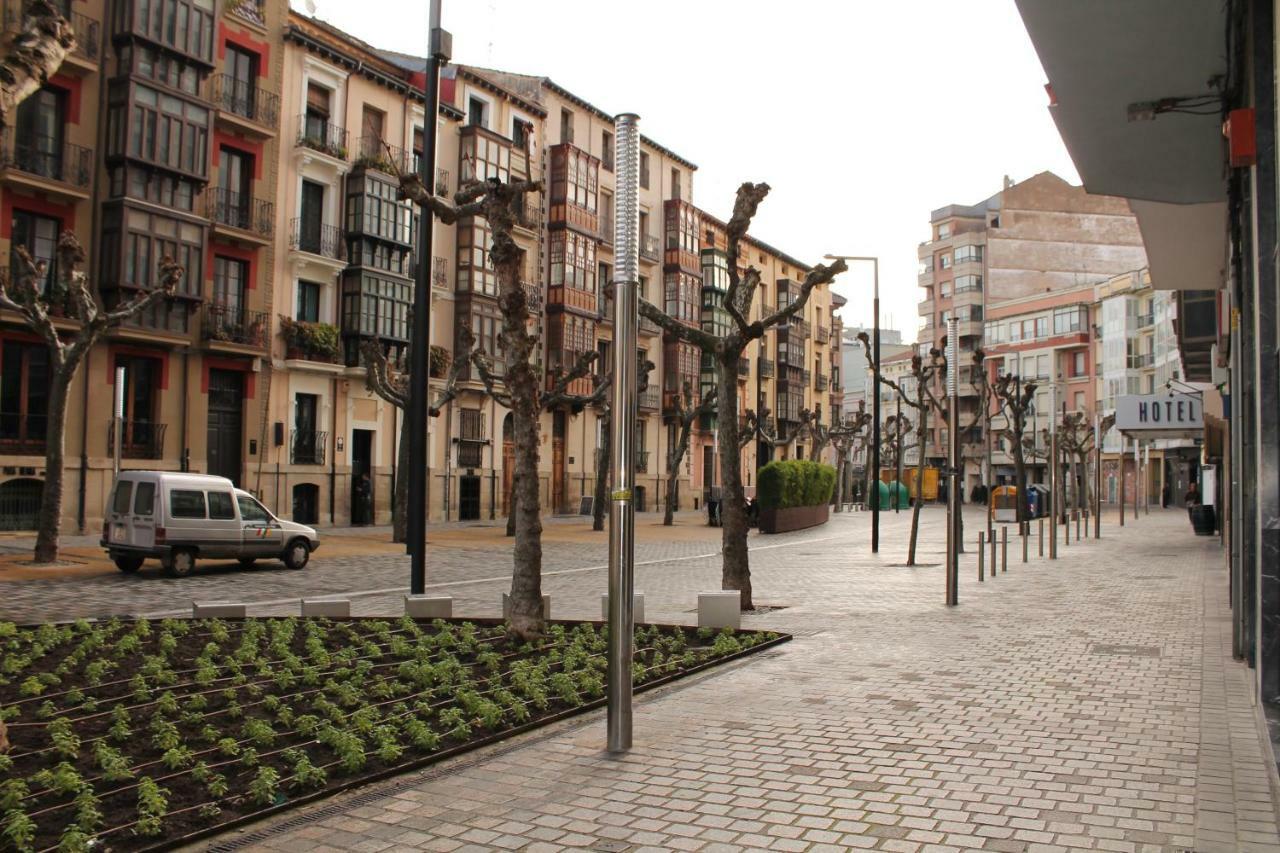 Hotel Los Bracos Logrono Bilik gambar
