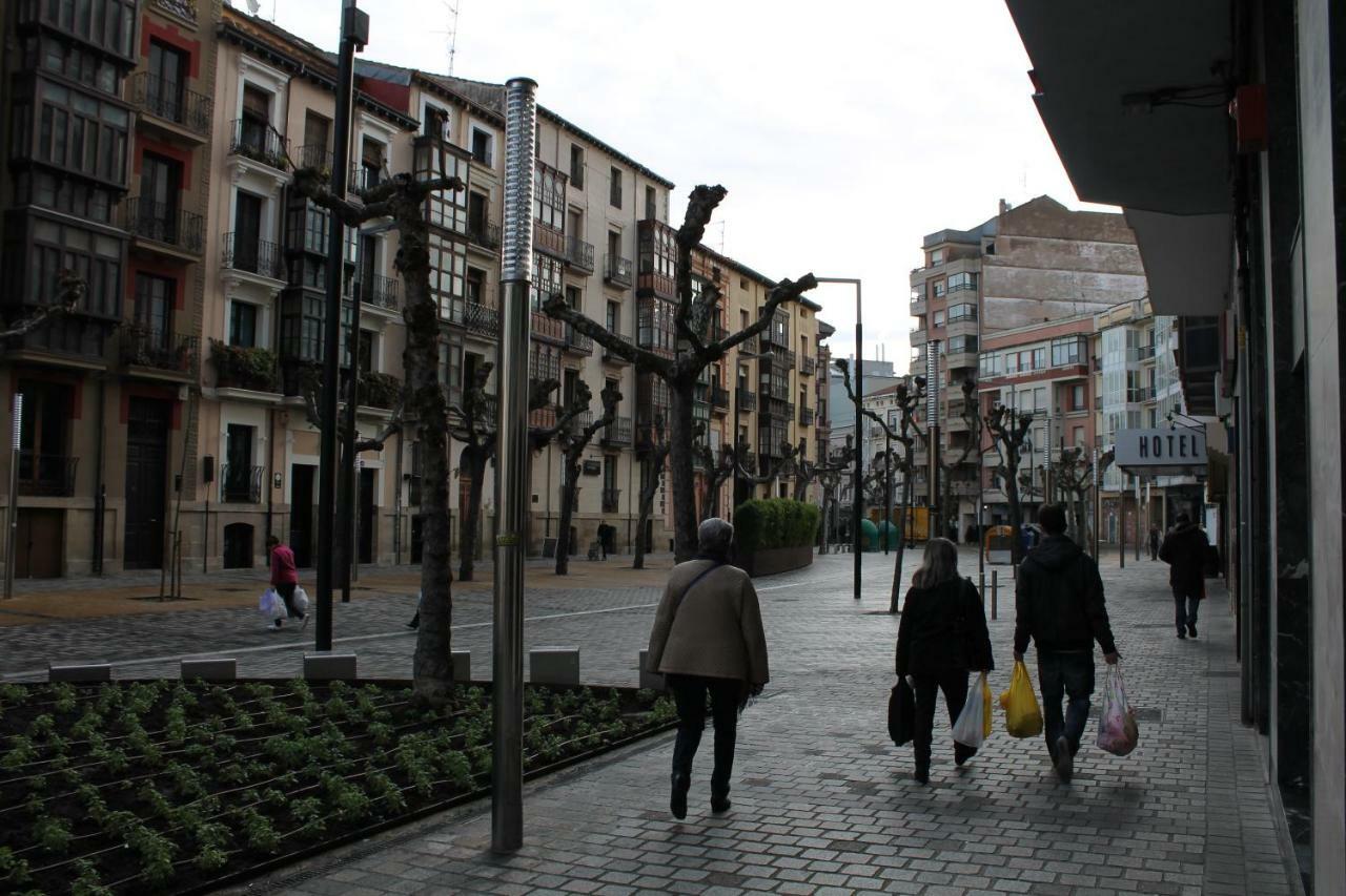 Hotel Los Bracos Logrono Bilik gambar